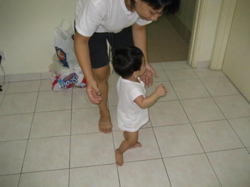 Look mommy, I can walk.