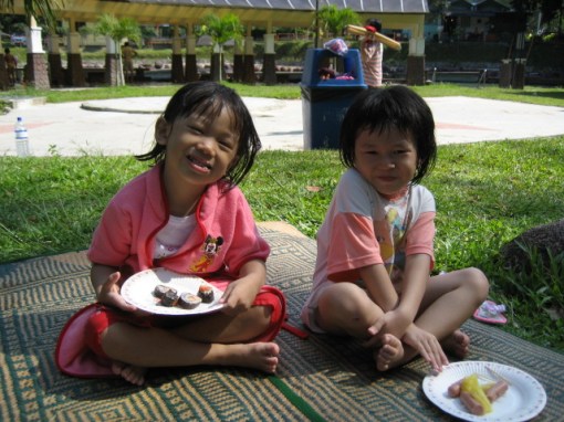 Julia and Tze Wei enjoying some grub after a swim.